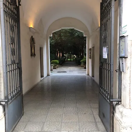Vatican 3th Floor