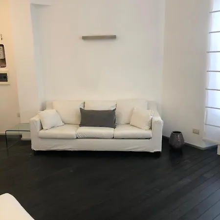 Vatican 3th Floor Apartmán *